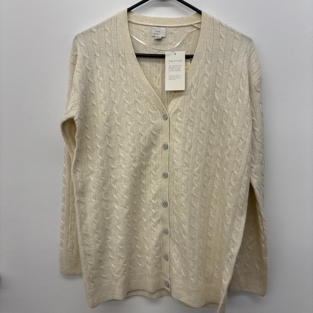 A New Day Womens Cardigan Sweater XXL‎ Cable Knit Cream Button Up Stretch Soft